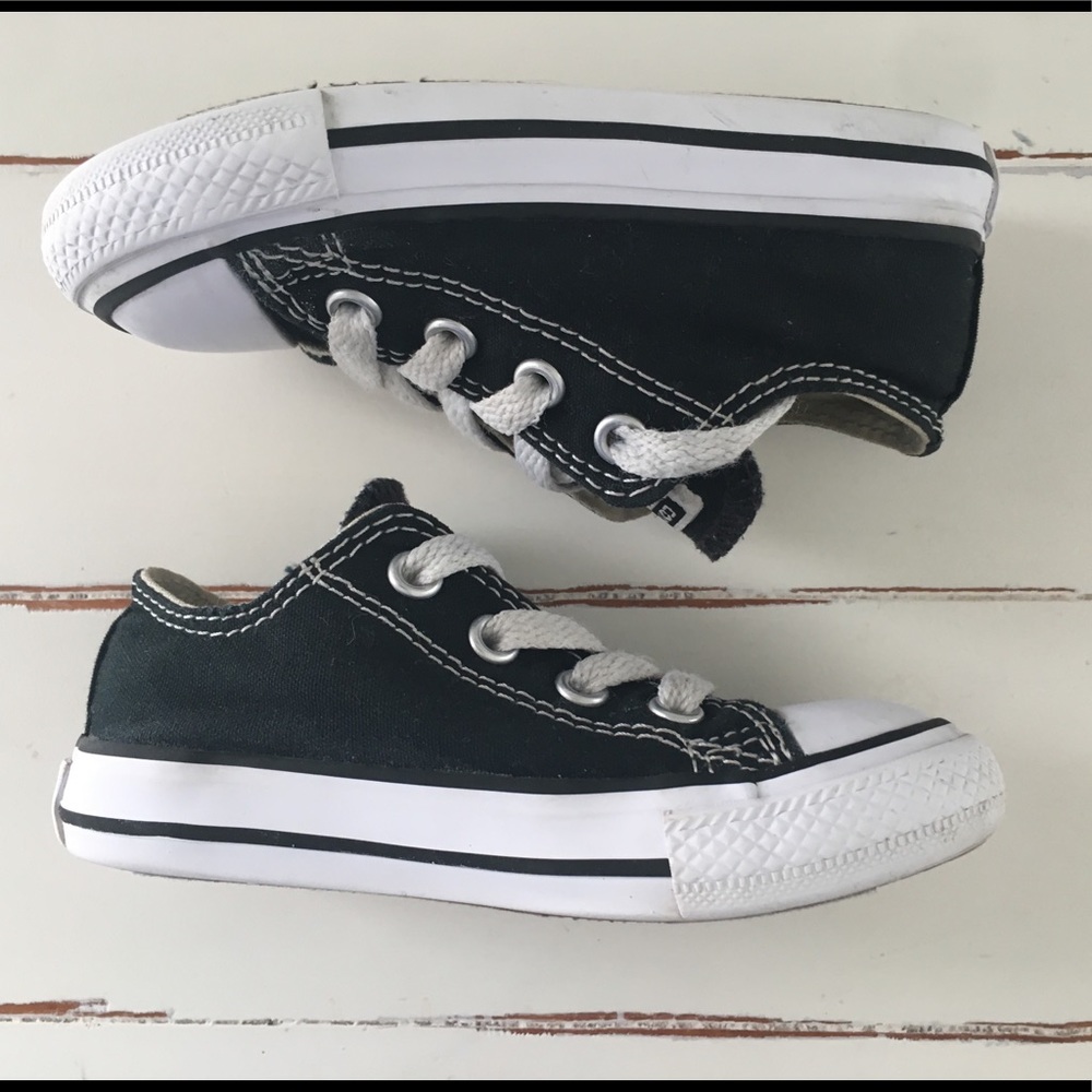 Converse toddler size 6